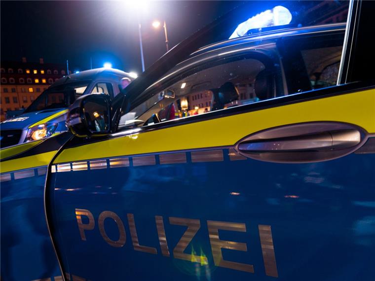 Diebstahl in Bremerhaven: Frau wird überfallen Eine 58-jährige Frau ist n Bremerhaven am Mittwochmorgen (16.10.2019) überfallen worden. Die Polizei sucht nach Zeugen.