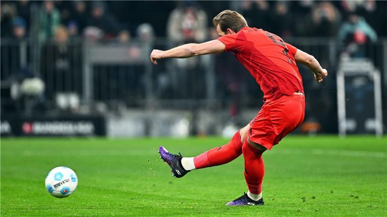 Eine Bank vom Elfmeterpunkt: Harry Kane.