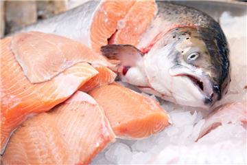 Eine bestimmte Sorte Lachs wird zurückgerufen.
