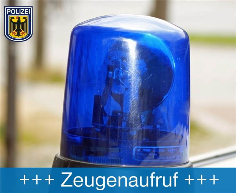 Zwei junge Männer prügeln auf wehrlosen Behinderten ein Eine böse Attacke gegen einen behinderten Mitbürger beschäftigt die Bundespolizei.