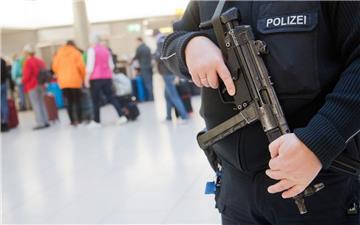 Eine Frau aus Bremerhaven wurde am Flughafen festgenommen.