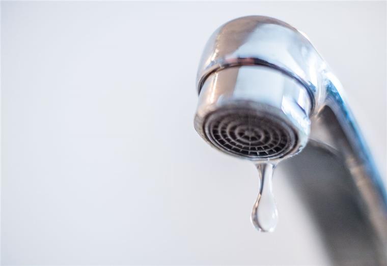 Mit Badewasser verbrüht: Bremerhavenerin kann auf Schmerzensgeld hoffen Eine geistig behinderte Frau hat sich in einem Wohnheim in Bremerhaven verbrüht.