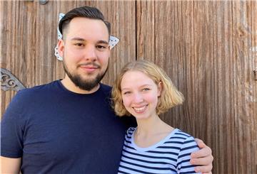 Eine innige Freundschaft ist entstanden: Jan Wolfenstädter aus Spaden und Tina aus Sachsen-Anhalt, die dank seiner Stammzellenspende heute ein Leben ohne Blutkrebs führen kann.