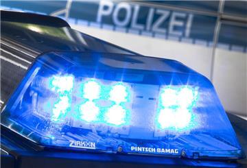 Eine junge Frau wurde in Bremerhaven-Lehe von einem unbekannten Mann angegriffen und attackiert. Die Polizei sucht Zeugen.