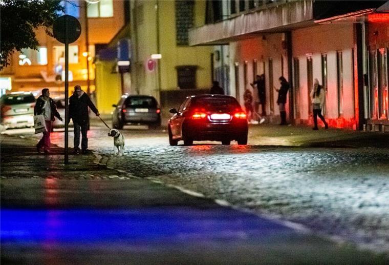 Geplante Kita am Bremerhavener Rotlichtbezirk erzürnt die Anwohner Eine Kita da, wo es sonst eher verrucht zugeht? Und dann auch noch zulasten einer Grünfläche? Dagegen regt sich nun Bürgerkritik.