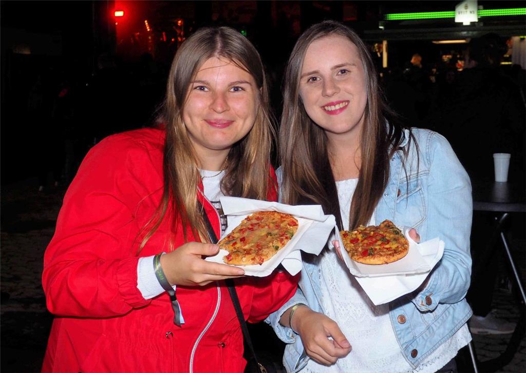 Eine kleine Pizza zwischendurch schmeckt immer!