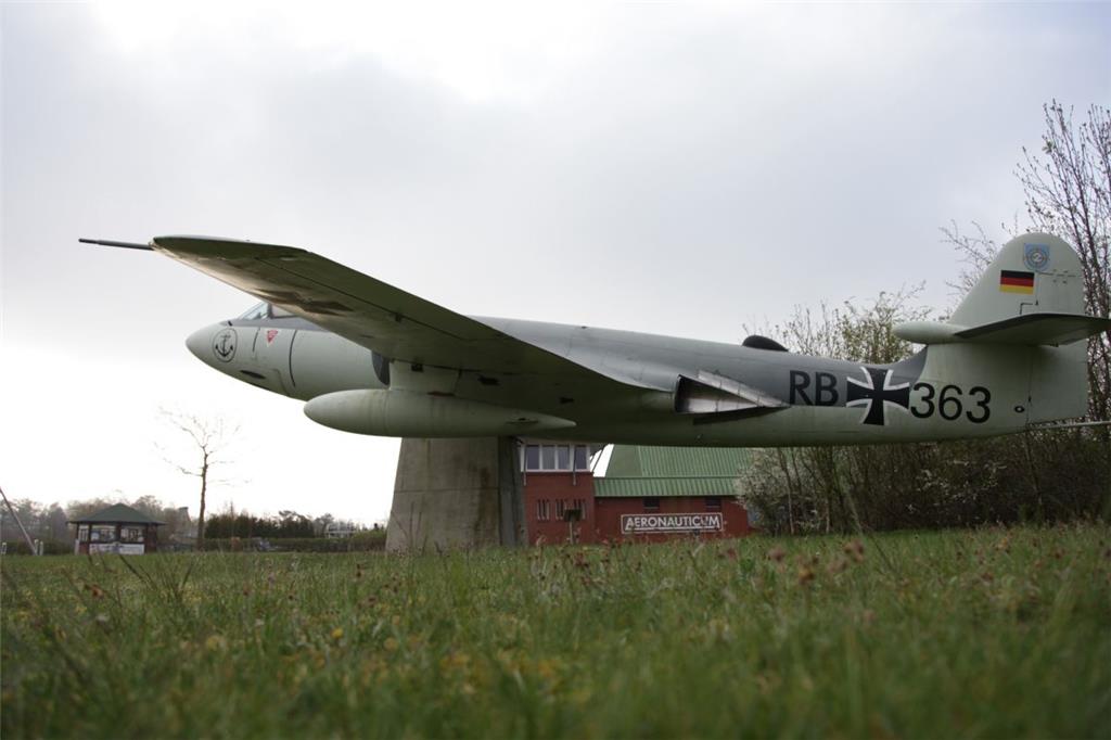 Eine Maschine aus dem Zweiten Weltkrieg - auch derlei kann man im Aeronauticum bestaunen.