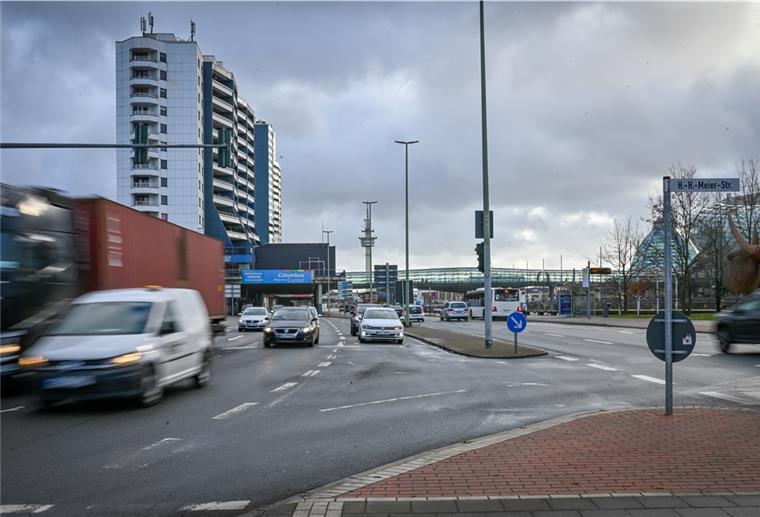 Mehrheit ist gegen den Rückbau der Bremerhavener Columbusstraße Eine Mehrheit von 50 Prozent der Befragten ist gegen den Rückbau der Columbusstraße.
