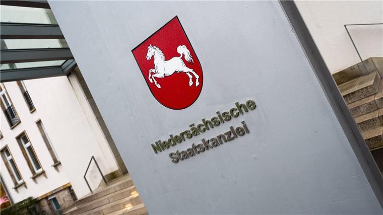Rückgabe von NS-Raubgütern: Schiedsstelle soll vermitteln Eine neue Schiedsstelle soll über die Rückgabe von NS-Raubgütern vermitteln. Das Kabinett hat einem Entwurf jetzt zugestimmt. (Symbolbild)