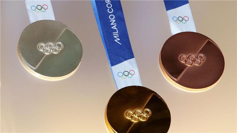 Olympia-Medaillen vorgestellt: Sie gehen nicht kaputt Eine olympische Medaille wollen 2026 viele Wintersportler holen.