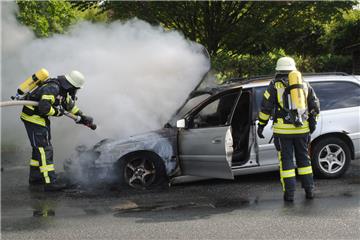 Eine Probefahrt endete am Donnerstag mit einem brennenden Auto in Driftsethe.