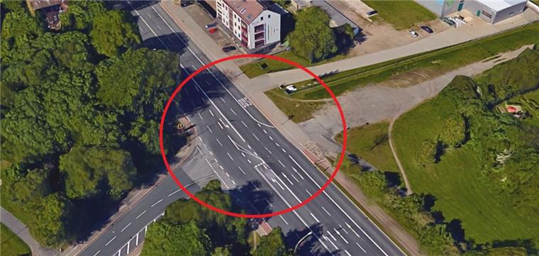 Verletzte in Geestemünde: Radfahrerin zwingt Bus zur Vollbremsung Eine Radfahrerin hat am Freitag die Georgstraße in Geestemünde überquert und damit einen Bus zur Vollbremsung gezwungen.