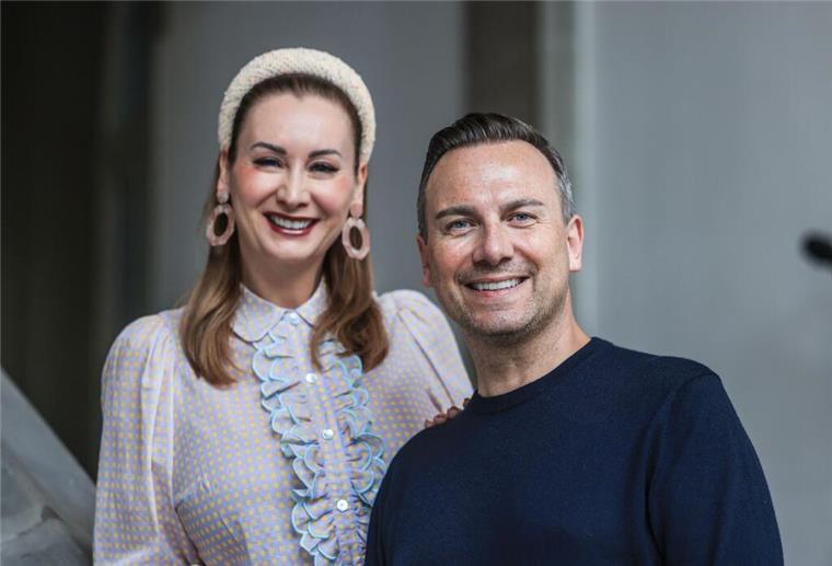 Eine Restaurantrettung gelingt nicht mehr allein - Tim Raue und Frau Katharina Raue treten zusammen an.
