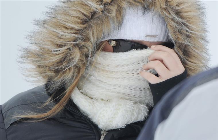 Unglück: 34-Jährige bei Spaziergang erfroren Eine Spaziergängerin im Kreis Göttingen ist bei eisigen Temperaturen erfroren.
