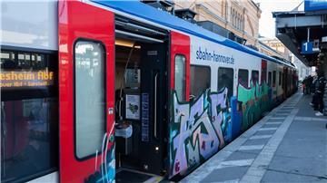 Eine Stellwerkstörung macht der S-Bahn Hannover weiter zu schaffen. (Symbolbild)