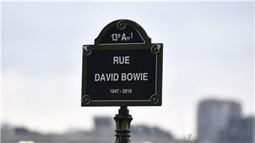 Eine Straße im 13. Pariser Stadtbezirk ist nach der britischen Musik-Ikone David Bowie benannt worden.
