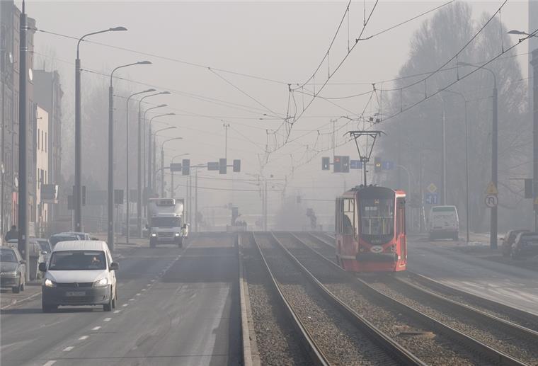 Polen: Mann stiehlt Straßenbahn und fährt durch Kattowitz Straßenbahn in Kattowitz