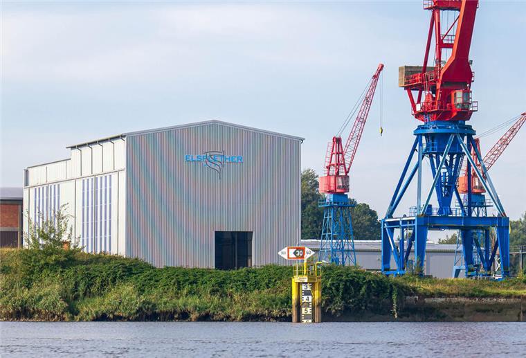 Skandal rund um die Elsflether Werft? Es geht um mögliche Bestechung durch Subunternehmer Einem 51-Jährige wird vor dem Amtsgericht Brake jetzt vorgeworfen, überhöhte Angebote an die Elsflether Werft (Foto) abgegeben und später Gutschriften gewährt zu haben.