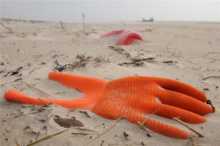 Nordsee ist weiterhin mit zuviel Plastikmüll belastet Einem Zustandsbericht zufolge ist die Nordsee weiterhin mit Plastikmüll belastet.