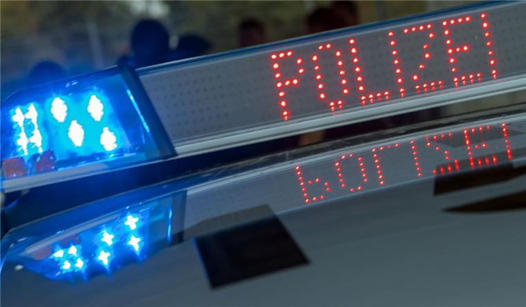 Einen grausigen Fund hat heute eine Spaziergängerin an der Wümme gemacht. Sie stieß auf eine Leiche und alarmierte die Polizei.