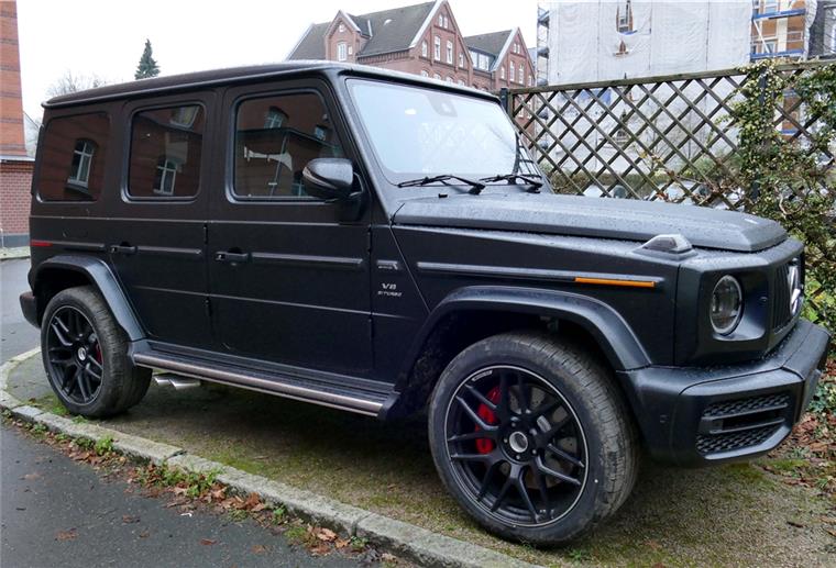 Bremerhaven: Gestohlene Geländewagen sichergestellt Einer der sichergestellten Mercedes G63 AMG, die im Hafen entwendet wurden. Die Polizei sucht Zeugen.
