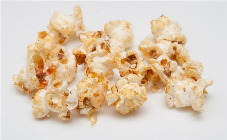 Gesundheitsschäden möglich: Dieses Popcorn kann gefährlich werden Einige Sorten Popcorn werden zurückgerufen.