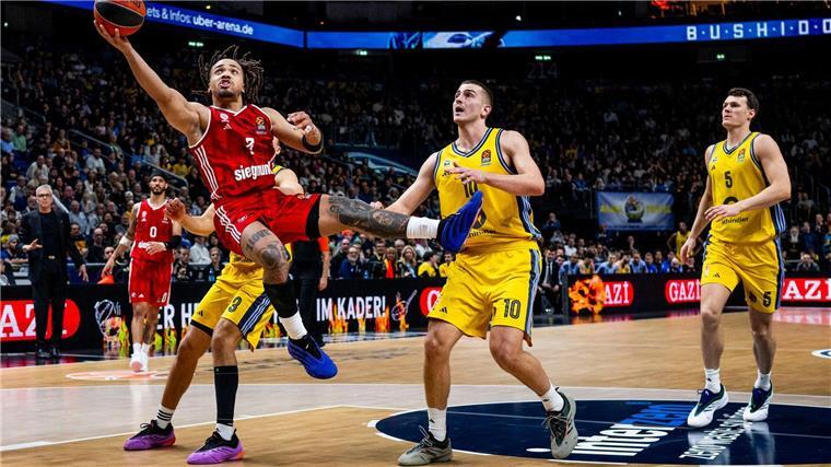 Mit viel Mühe: FC Bayern gewinnt Klassiker gegen Alba Berlin Einmal mehr führt Carsen Edwards seine Bayern zum Sieg