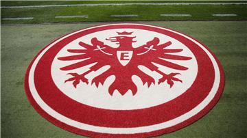 Eintracht Frankfurts U19-Cheftrainer ist bei einem Unfall ums Leben gekommen.