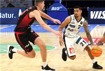 Eisbären-Spielmacher Ethan Alvano (rechts) steht den Bremerhavenern wieder zur Verfügung.