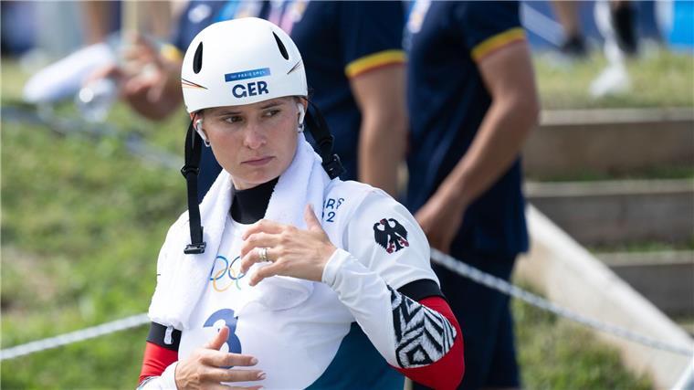 Herzog Dritte im Canadier in Prag - Männer abgeschlagen Elena Lilik aus Deutschland musste bei ihrem Weltcup-Comeback nach einer Operation ihrer jüngere Schwester Emily den Vortritt lassen.