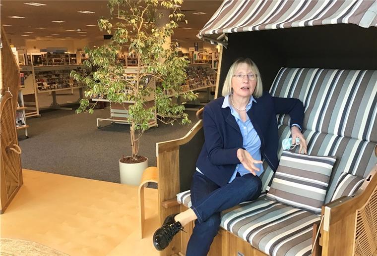 Elke Albrecht, seit 41 Jahren an der Stadtbibliothek und seit 21 Jahren ihre Chefin, wird Ende November in den Ruhestand verabschiedet. 