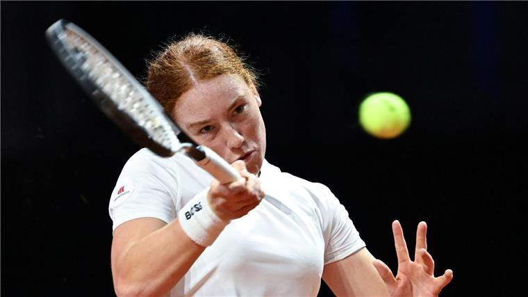 Wimbledon-Aus mit Tränen: Seidel verletzt sich Ella Seidel muss in Wimbledon aufgeben.