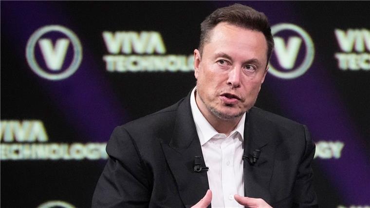 Musk will Aufsicht über seine X-Beiträge zu Tesla loswerden Elon Musk kaufte Twitter im Oktober 2022 und benannte die Plattform inzwischen in X um.