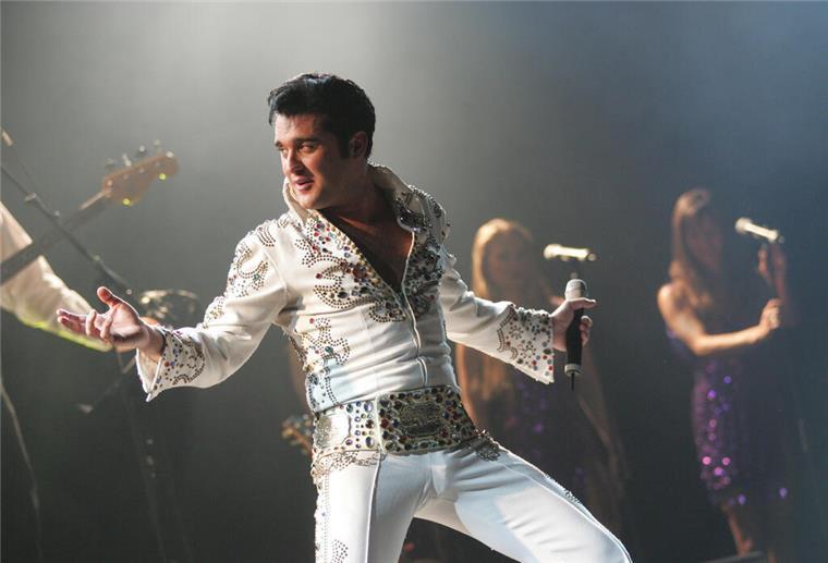 Elvis Presley wäre heute 90 Jahre alt - seine Musik bleibt unvergessen Kontakt:
"Stars in Concert"
Presseabteilung
Sonnenallee 225
12057 Berlin
Tel.: +49(0)30/6831-22124
Fax: +49(0)30/6831-2366
E-Mail: presse@estrel.com