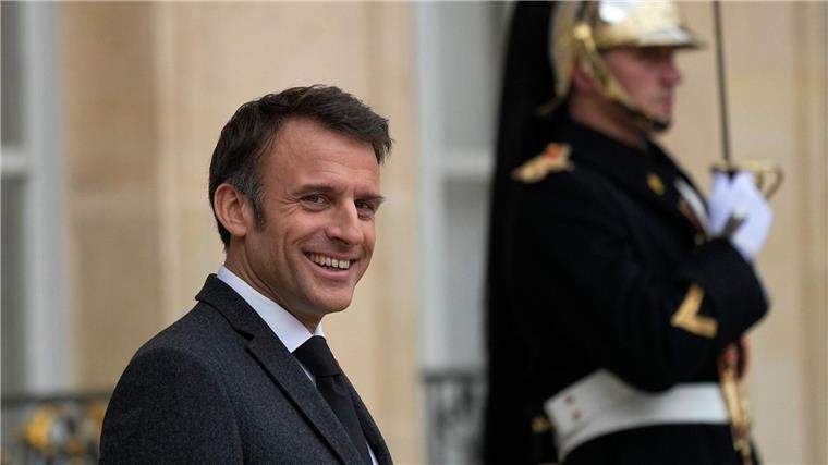 Macron zeigt sich auf Box-Bildern im Netz kämpferisch Emmanuel Macron, Präsident von Frankreich, zeigt sich gerne sportlich. Sendet er mit seinem neusten Foto sogar eine Botschaft?