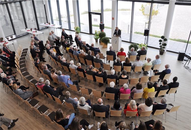 Nordenhamer Goethegesellschaft feiert 75. Geburtstag Empfang zum 75-jährigen Bestehen der Goethegesellschaft in der Steelwind-Kantine.