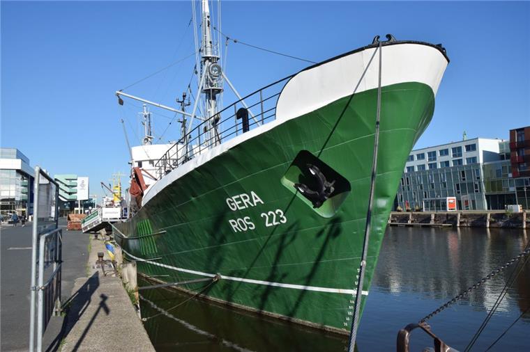 Bremerhaven: Frischzellenkur für den Seitentrawler „Gera“ Ende Oktober legt die "Gera" im Schaufenster Fischereihafen in Bremerhaven ab. Sie verholt ins Dock der Bredo-Werft im Labradorhafen .