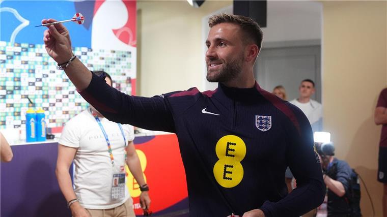 Vor EM-Halbfinale: ten Hags „freche Nachricht“ an Shaw Englands Luke Shaw berichtete von einer kleinen Stichelei seines niederländischen Vereinstrainers Erik ten Hag.