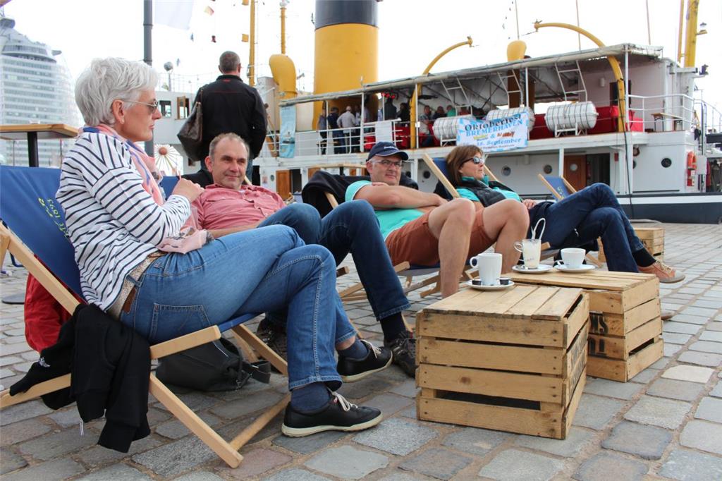 Entspannte Stimmung beim Seestadtfest.