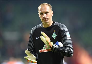 Entwarnung: Werder-Torwart Jaroslav Drobny kann wieder trainieren.