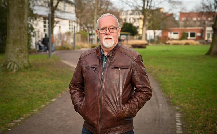 Er fühlt sich im neuen Zuhause Bremerhaven pudelwohl: Gerd Klütemeyer und seine Frau sind zwar in die Seestadt an der Küste ausgewandert - aber nicht von so weit her: Er ist gebürtiger Bremer. "Aber dort findet man keine bezahlbaren barrierefreien Häuser mehr." In Bremerhaven fand er genau das Passende. 