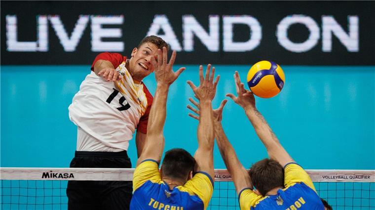 Deutsche Volleyballer schlagen Olympiasieger Frankreich Erik Röhrs war einer der besten bei Deutschland.