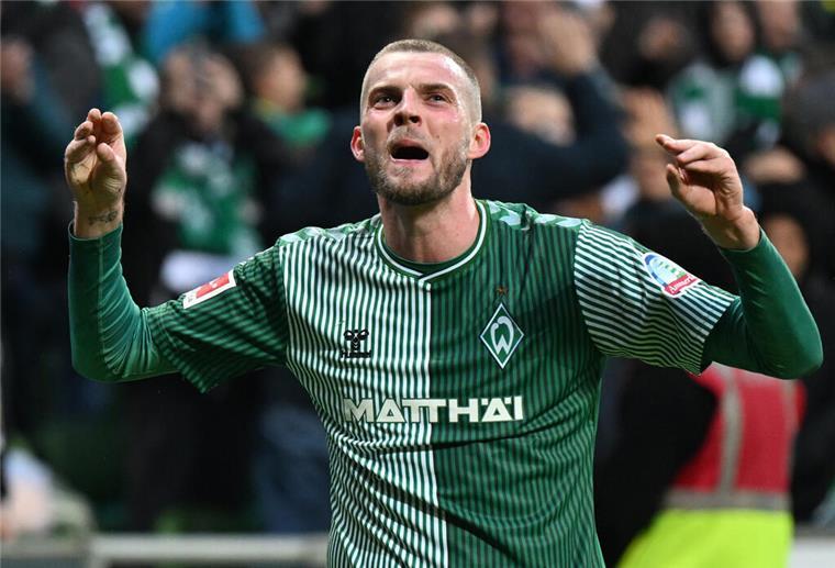 Gegen extrem blasse Unioner: Werders Ducksch macht den Deckel drauf Erleichterung pur: Marvin Ducksch macht das 2:0.