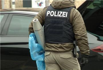 Ermittler gehen seit dem Morgen gegen mutmaßliche Rechtsextremisten vor. 