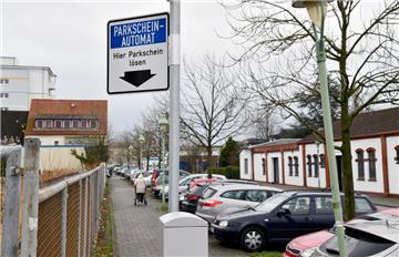 Erst da, dann weg: Die Parkautomaten an der Rudloffstraße werden wieder abgebaut. Sie waren nie "scharf" geschaltet.