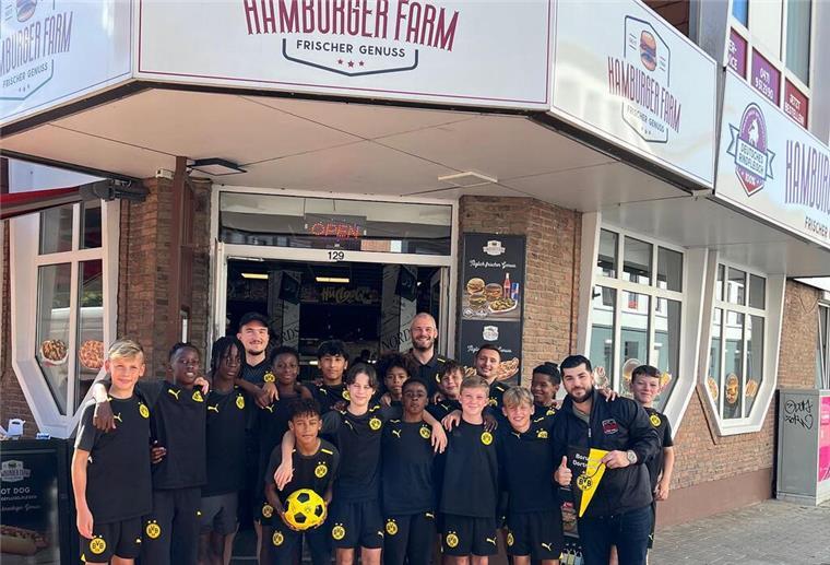 Erst ein Sieg für Borussia Dortmund, dann leckeres Essen in der "Hamburger Farm".