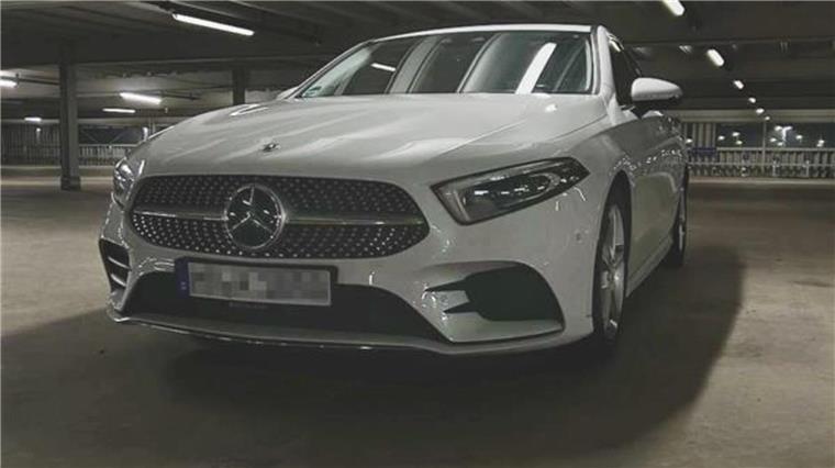 „Ich war fassungslos“: ESC-Torwart Blum wird teurer Mercedes gestohlen Ein Auto