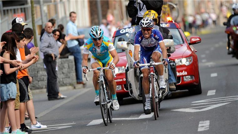 „Für mich gekämpft“: Cavendish sieht Zukunft bei Winokurow Erst Rennen, dann Prozess: Alexander Winokurow (l) bei seinem Sieg in Lüttich 2010.