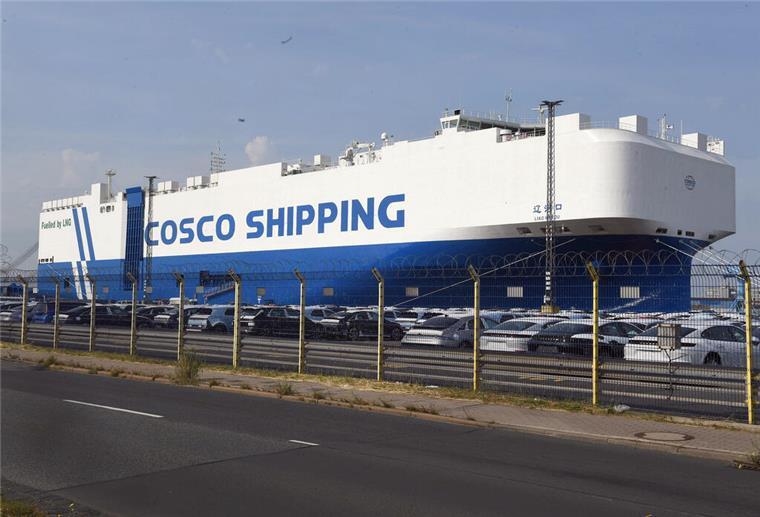Obwohl sie kaum jemand will: Nächster China-Frachter bringt E-Autos nach Bremerhaven Erstanlauf der „Liao He Kou“. Das Schiff hat chinesische Autos geladen.