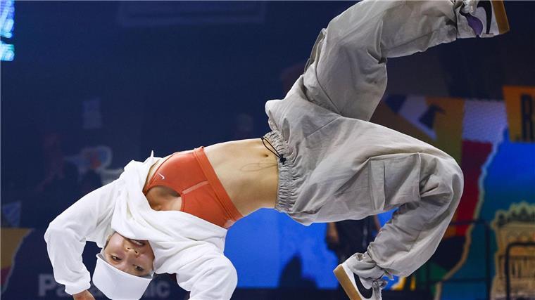 Erstmals werden olympische Medaillen im Breakdance vergeben.